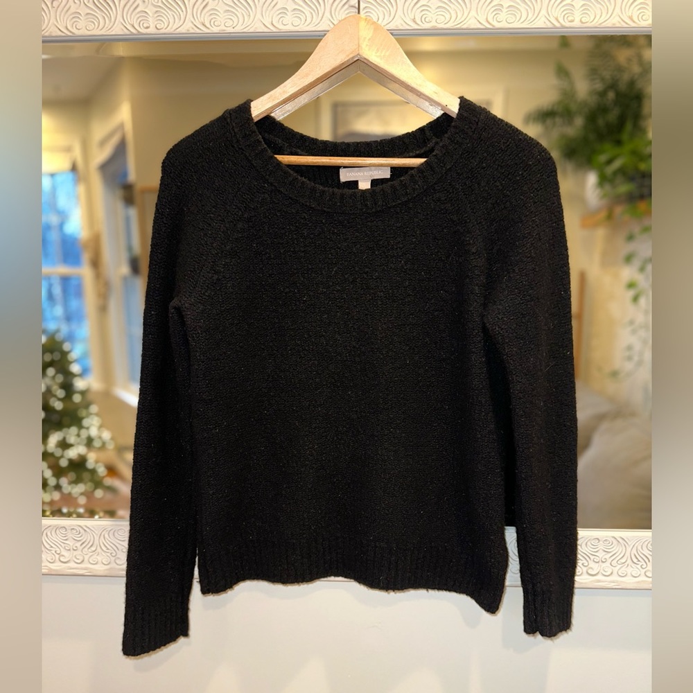 Banana Republic Wool Sweater - Small